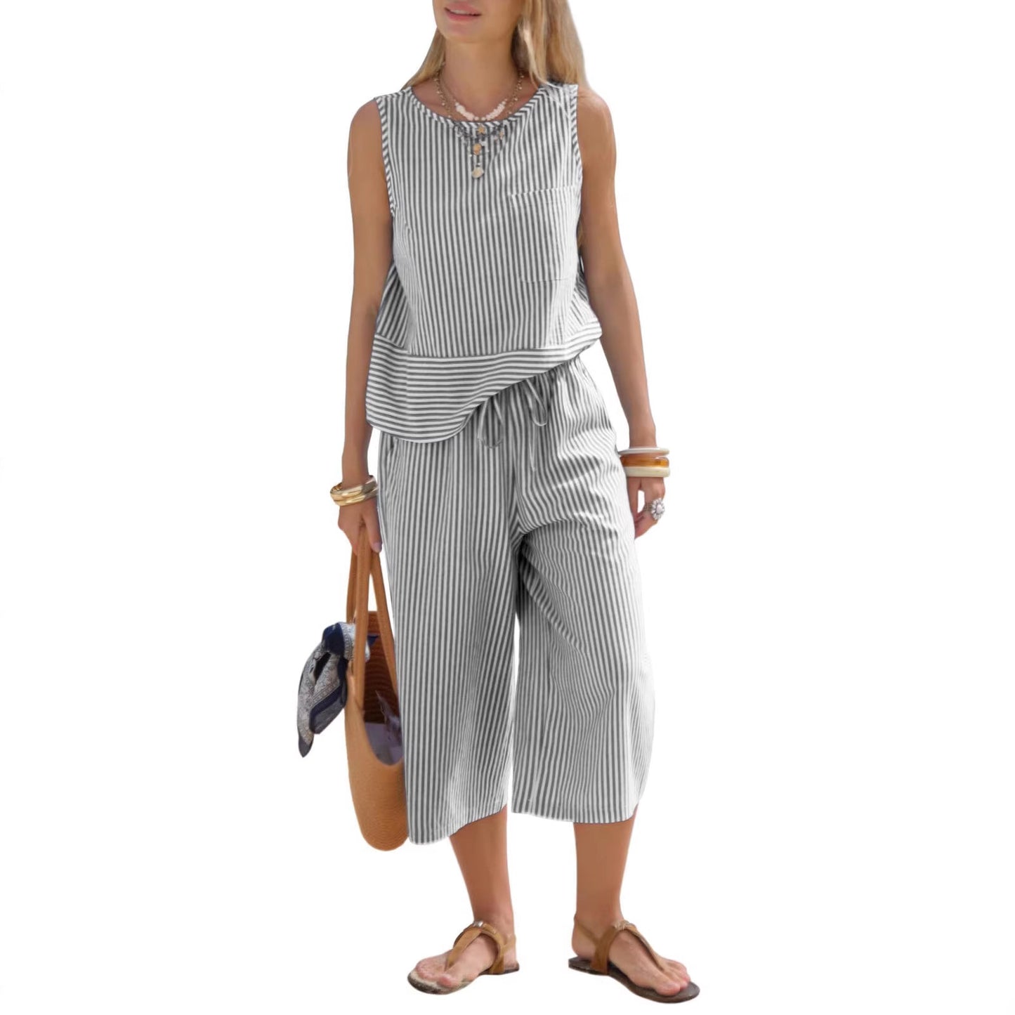 Womens Round-neck Featuring A Striped Sleeveless Top And Cropped Pants