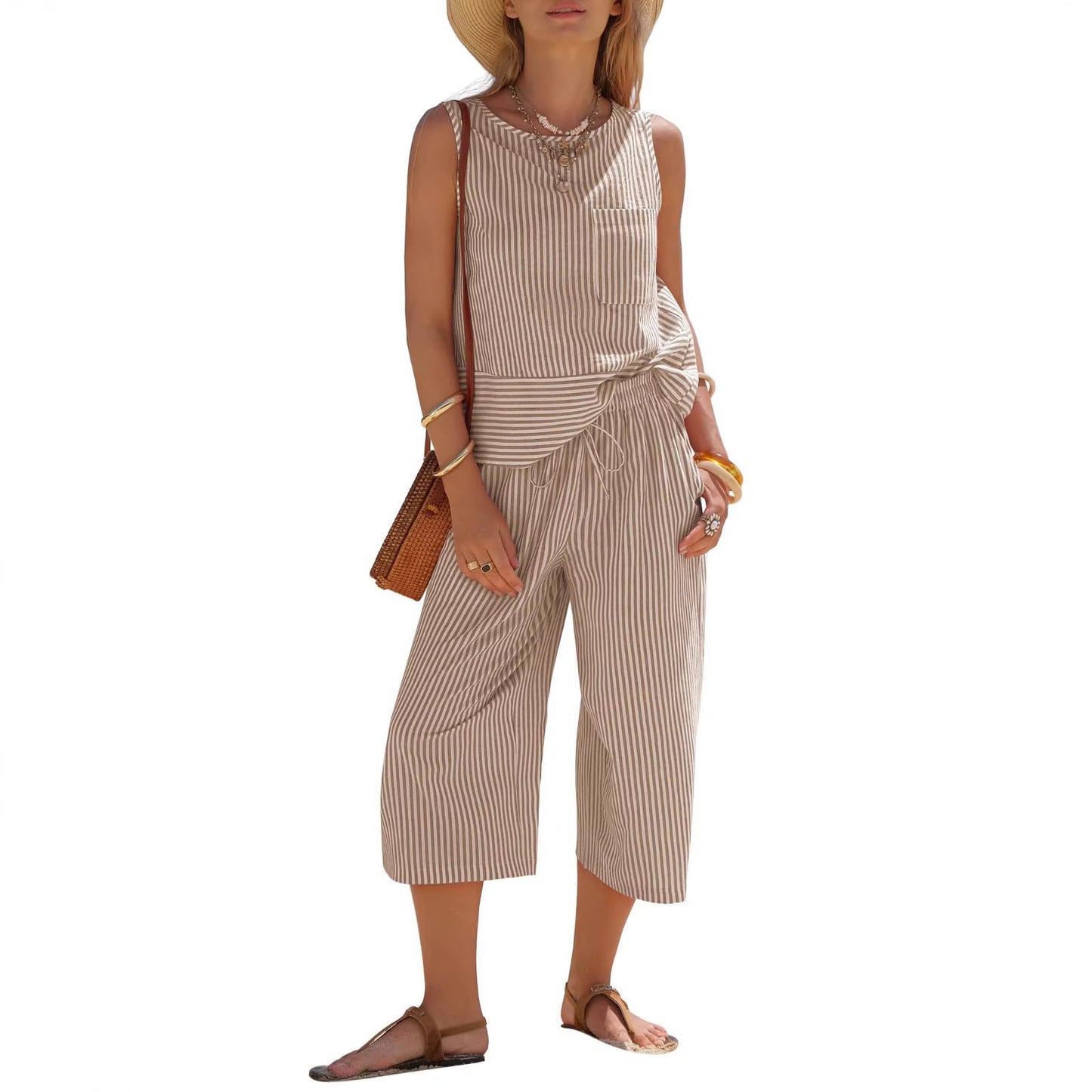 Womens Round-neck Featuring A Striped Sleeveless Top And Cropped Pants