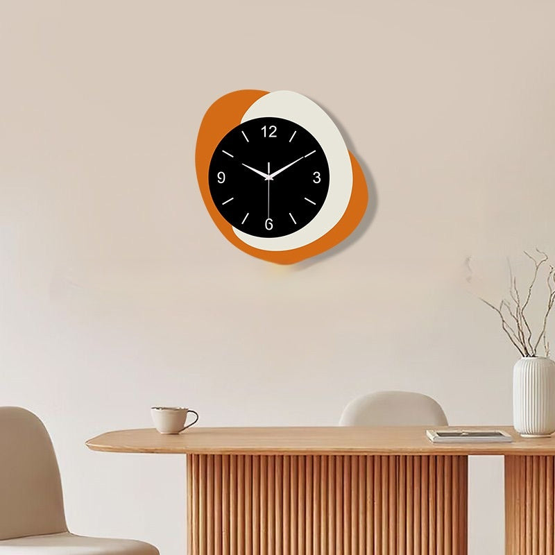 Modern Simple And Fashionable Wall Clock Creative